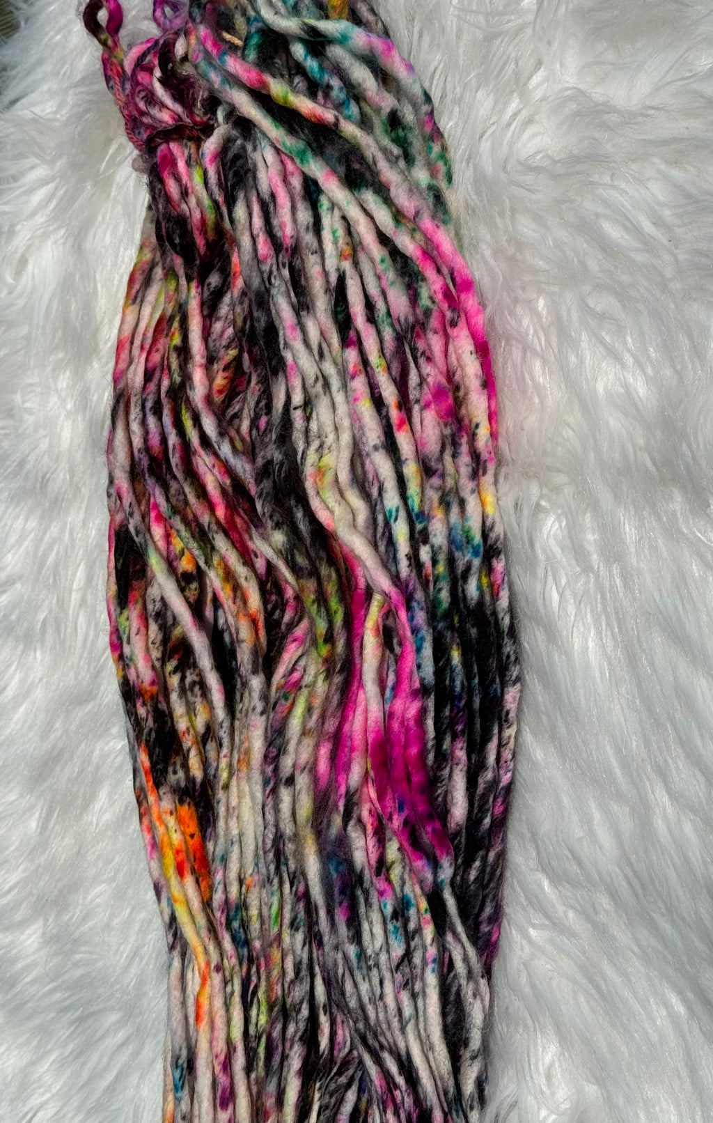 Super Bulky 98 Yds- Neon Noir