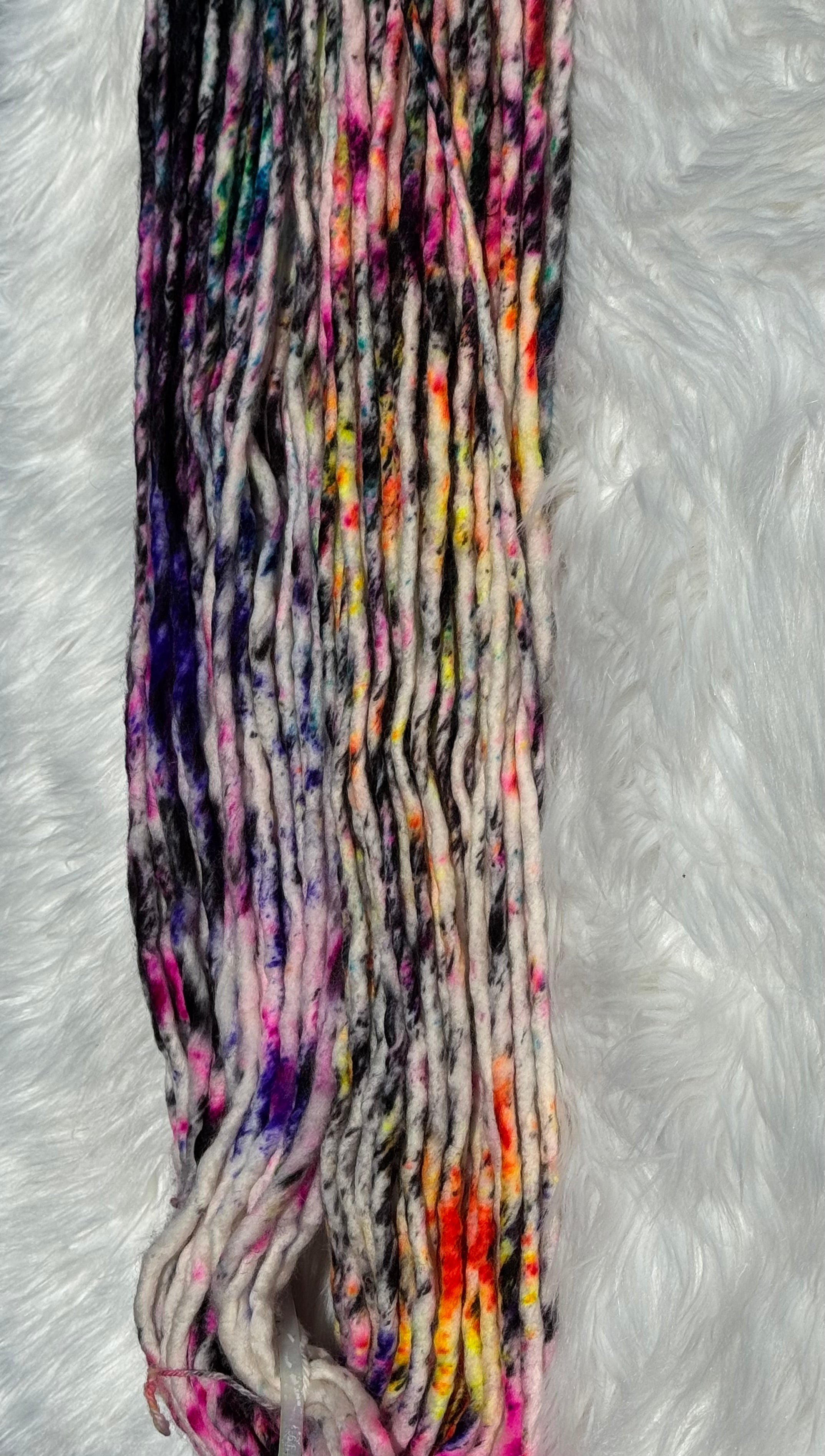 Super Bulky 98 Yds- Neon Noir