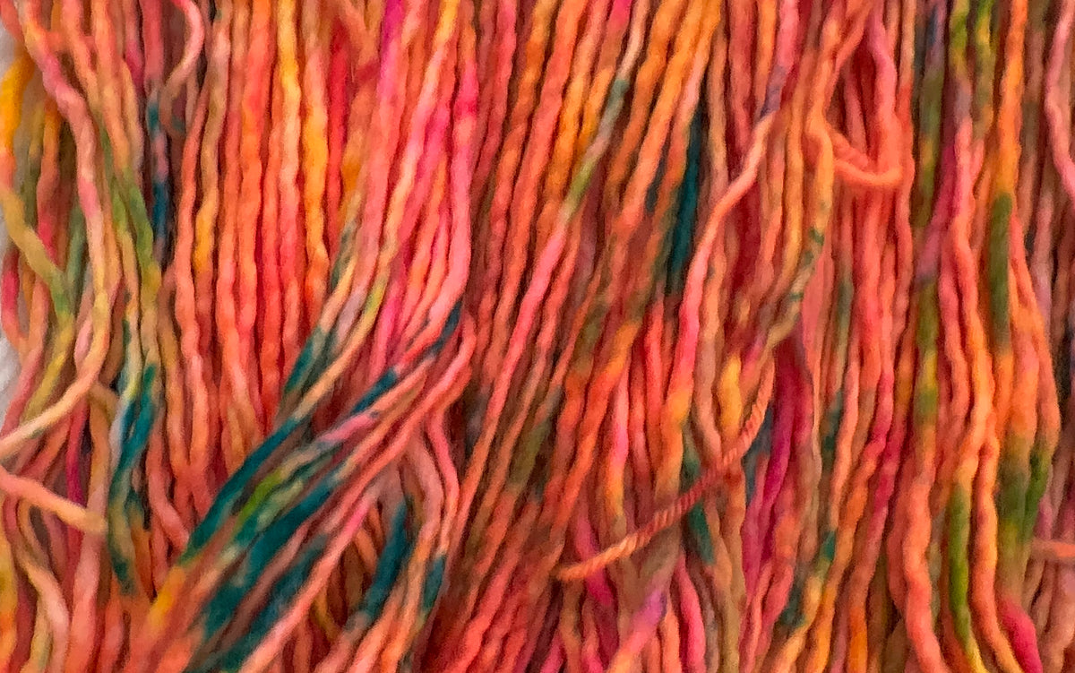Light Bulky 109 yds- Tropical Moonset