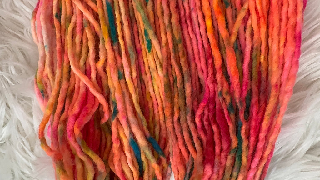 Light Bulky 109 yds- Tropical Moonset