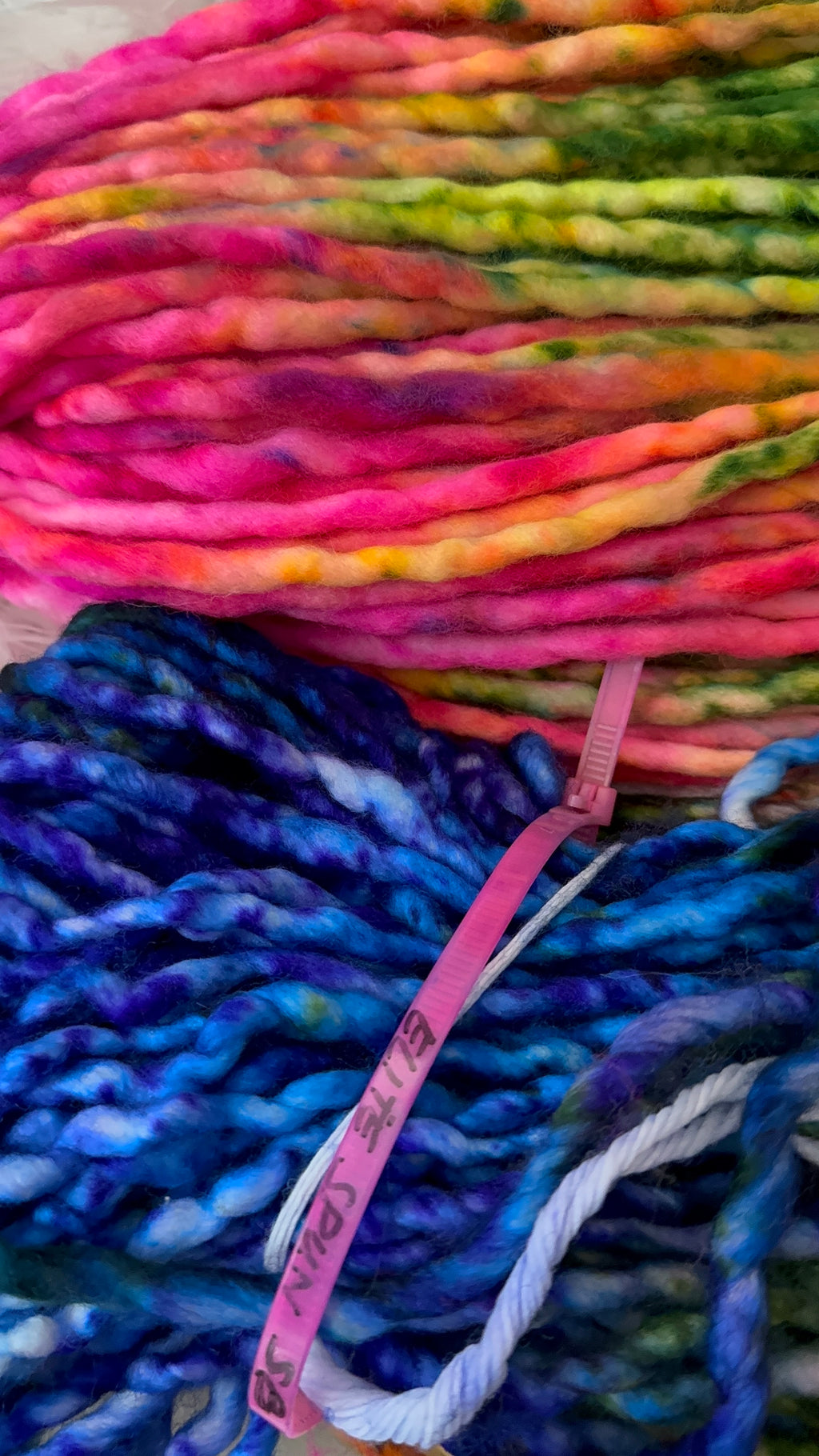 Super Bulky 126 yds- Electric Moonrise
