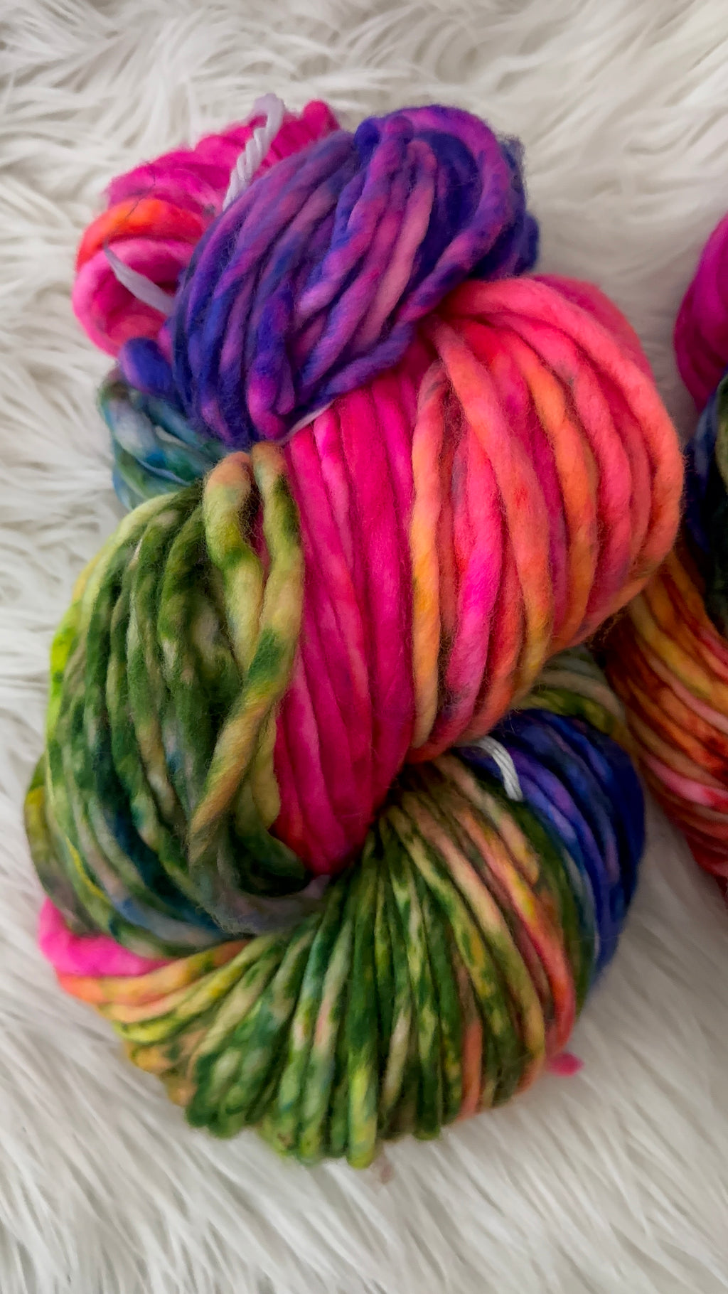 Super Bulky 126 yds- Electric Moonrise