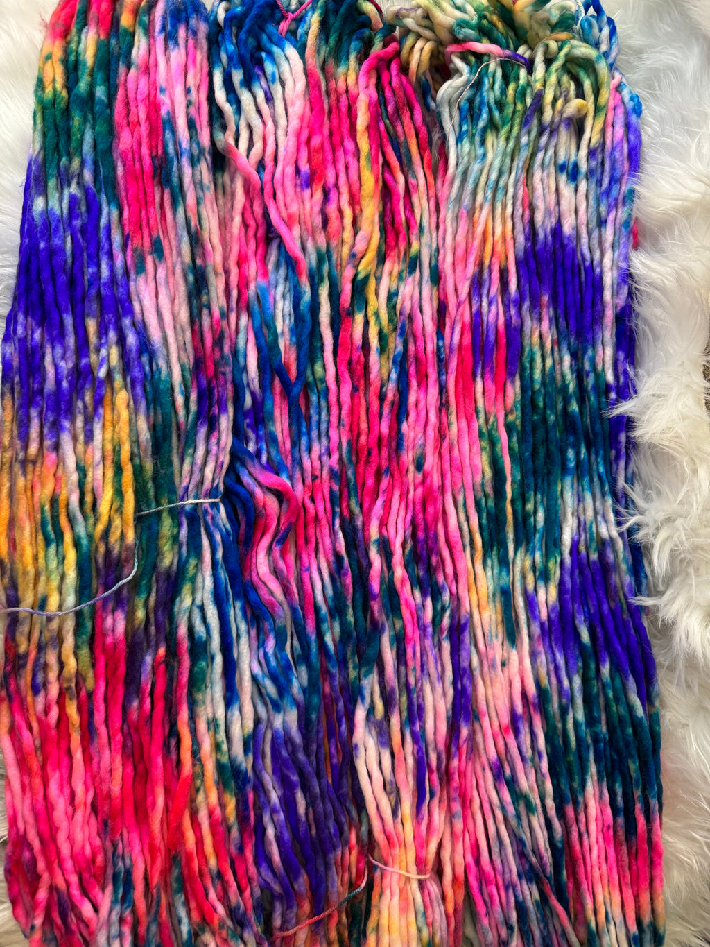 Super Bulky 98 yds- Electric Daydream