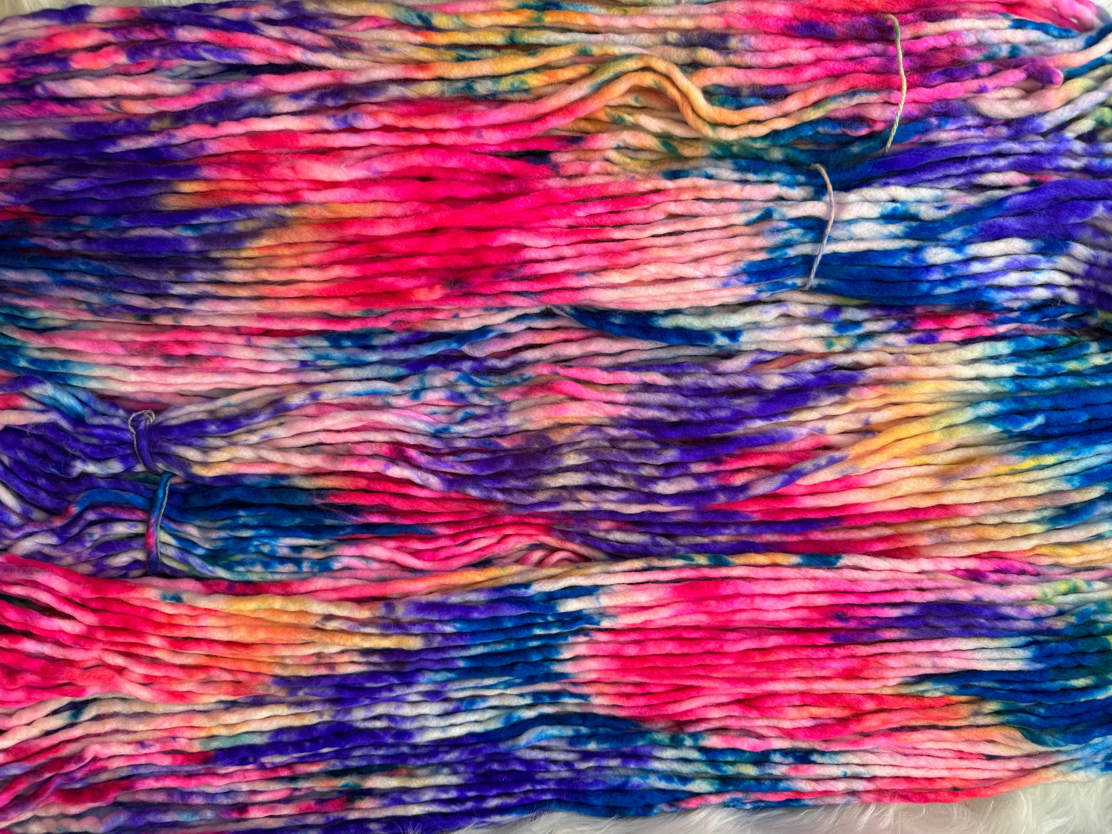 Super Bulky 98 yds- Electric Daydream